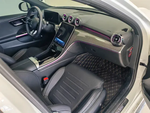 Mercedes-Benz C-Class — Фото автомобиля 6