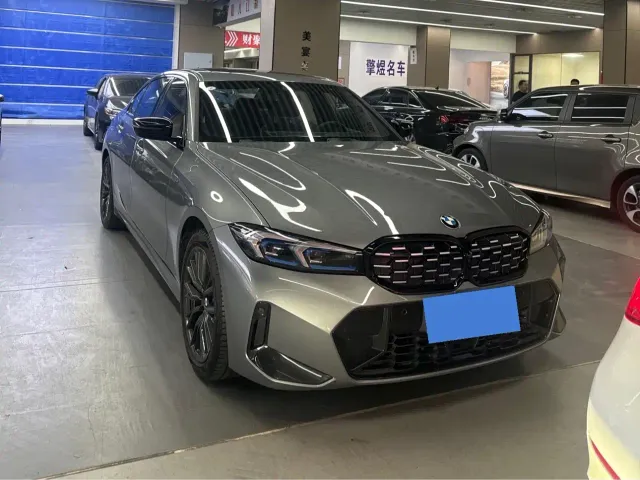 Фотография автомобиля — BMW 3 Series