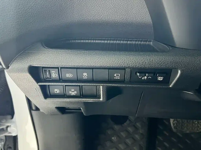 Toyota Sienna — Фото автомобиля 20