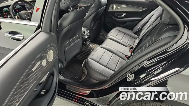 Mercedes-Benz E-Class E-класс W213 E350 4MATIC Avantgarde — Фото автомобиля 11