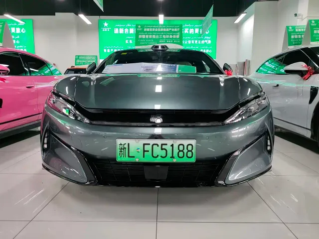 BYD Han L — Фото автомобиля 2