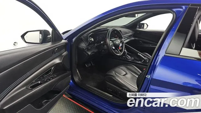 Hyundai AVANTE — Фото автомобиля 10