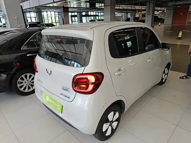 Wuling Hongguang Mini EV — Фото автомобиля 6