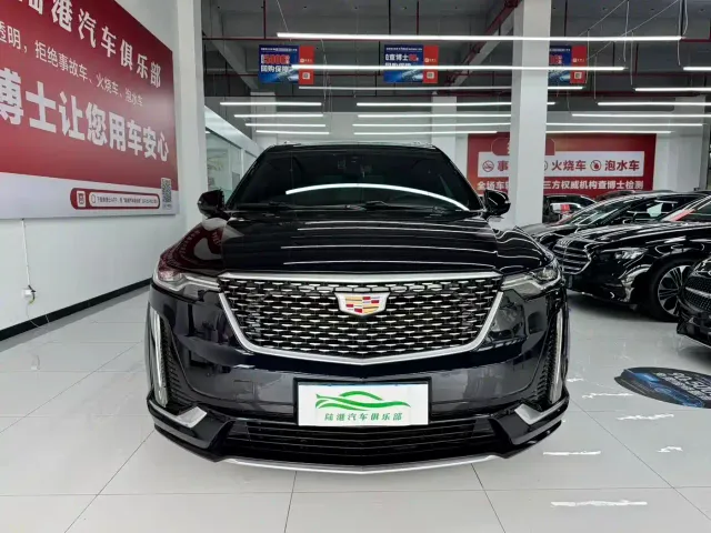 Cadillac XT6 — Фото автомобиля 2