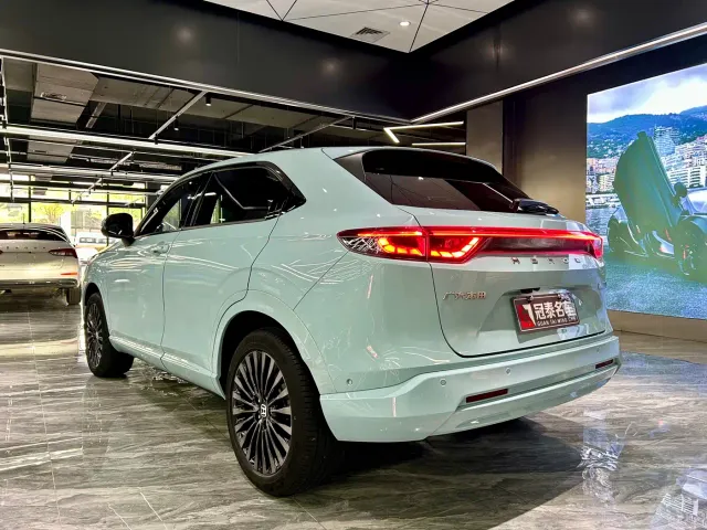 Honda e:NP1 — Фото автомобиля 7