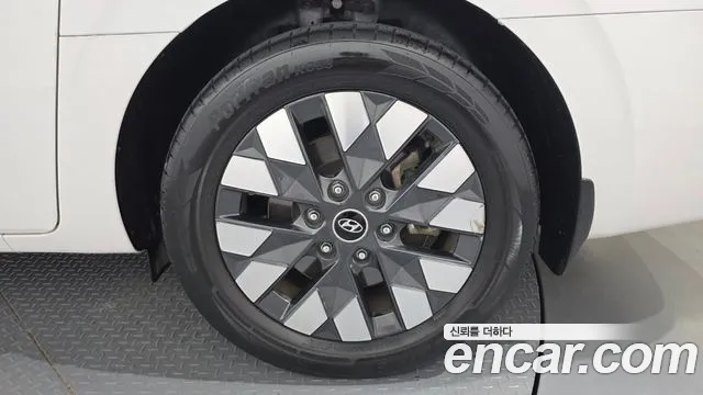 Hyundai Staria — Фото автомобиля 6