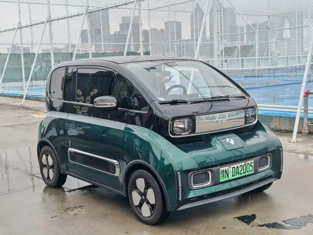 Baojun KiWi EV — Фото автомобиля 2