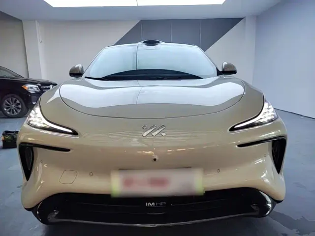 IM Motors LS6 — Фото автомобиля 2
