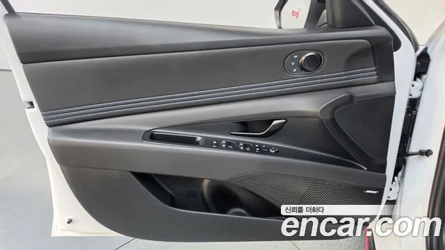 Hyundai Avante CN7 — Фото автомобиля 13
