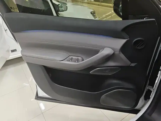 Nio ES7 — Фото автомобиля 7