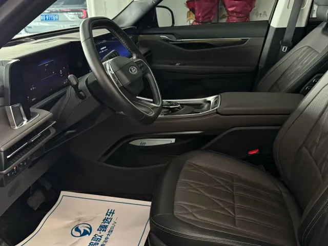 Ford Edge — Фото автомобиля 10