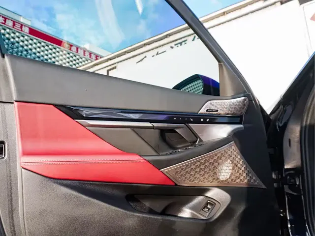 BMW 5 Series — Фото автомобиля 20