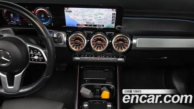 Mercedes-Benz EQB — Фото автомобиля 12
