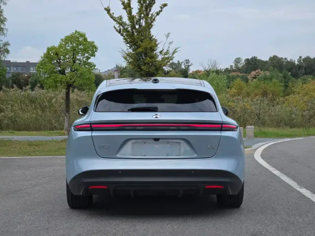 Nio ET5 Touring — Фото автомобиля 5