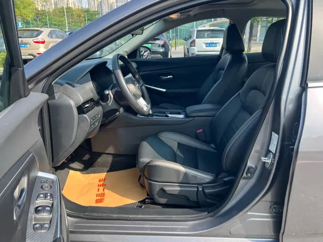 Nissan Sylphy — Фото автомобиля 10