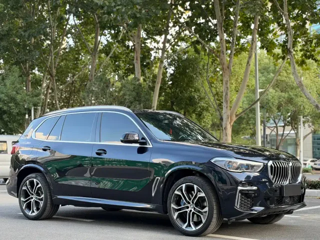 BMW X5 — Фото автомобиля 3