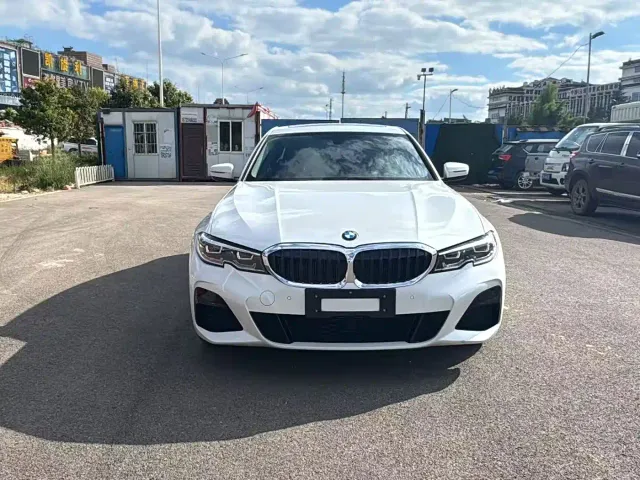 BMW 3 Series — Фото автомобиля 2