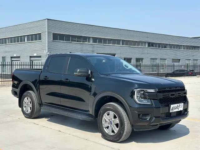 Ford Ranger — Фото автомобиля 3