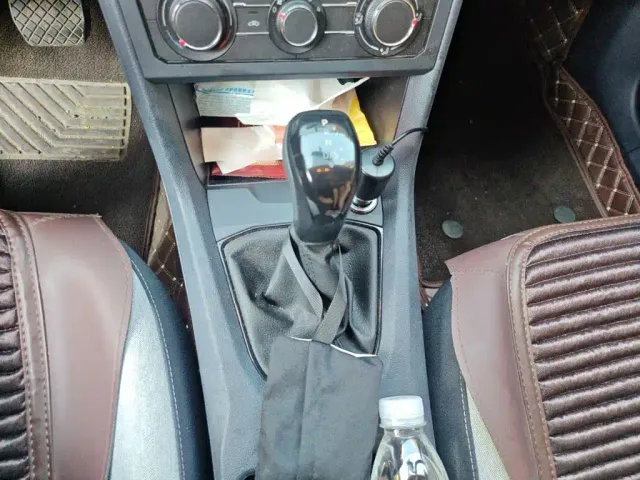 Volkswagen Tharu — Фото автомобиля 6