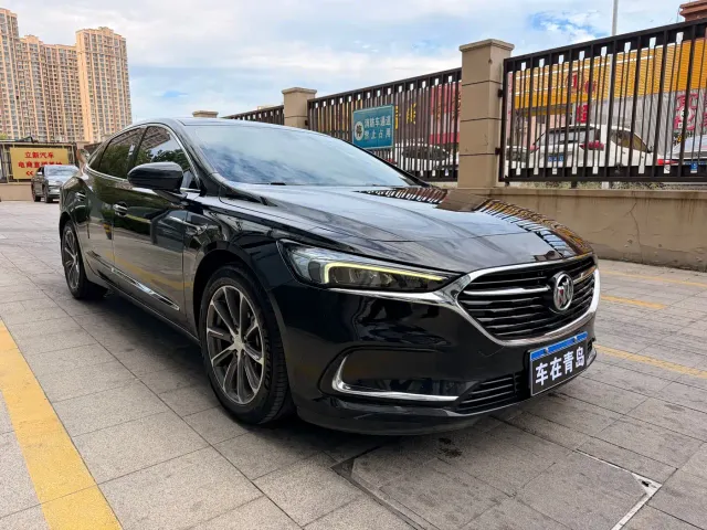Buick LaCrosse — Фото автомобиля 3