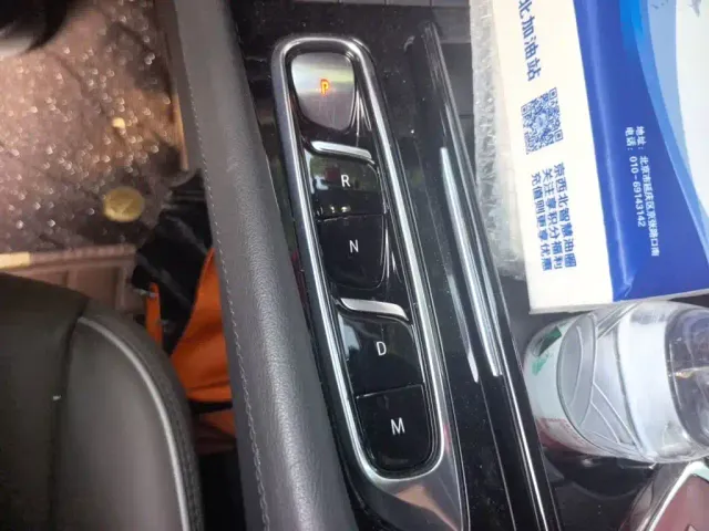 Buick Enclave — Фото автомобиля 10