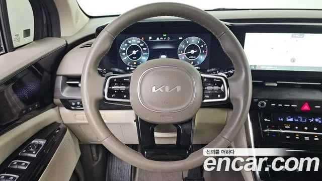 Kia Carnival Generation 4 — Фото автомобиля 23