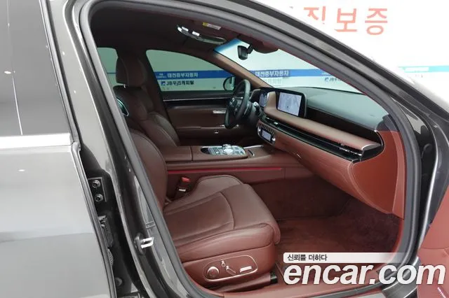 Genesis G90 Бензин 3.5 турбо AWD — Фото автомобиля 16