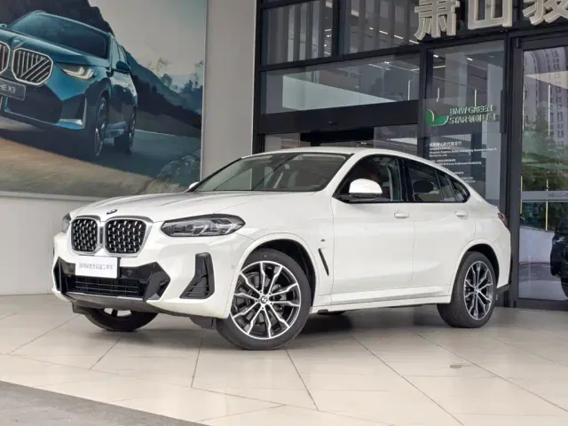 Фотография автомобиля — BMW X4