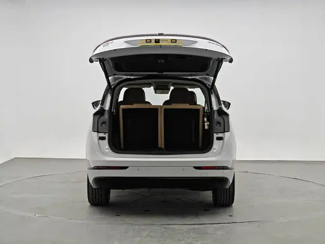 Jetour Shanhai L9 — Фото автомобиля 8