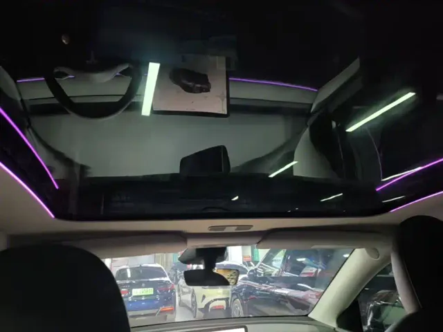 Tesla Model Y — Фото автомобиля 17