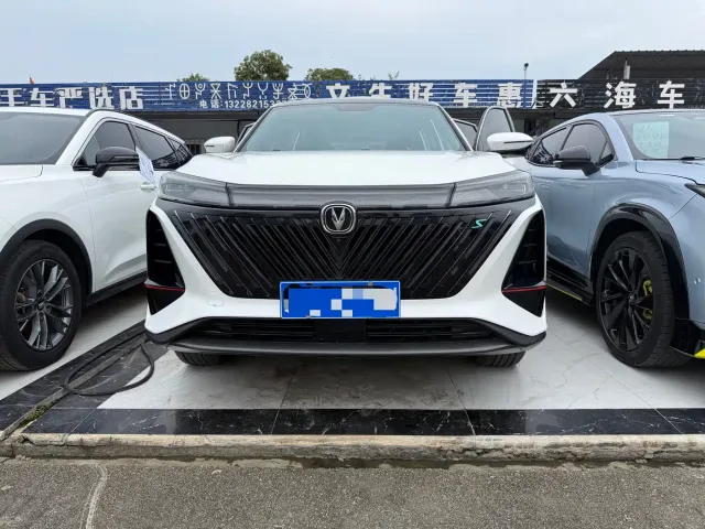 Changan CS75 Plus — Фото автомобиля 2