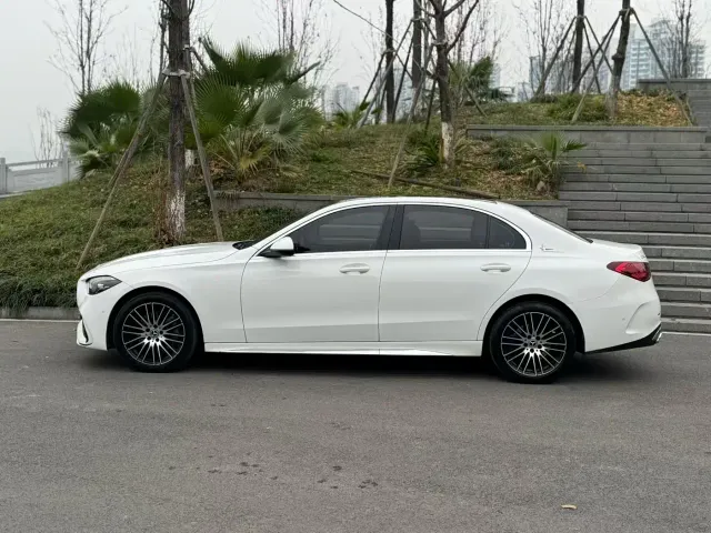 Mercedes-Benz C-Class — Фото автомобиля 3