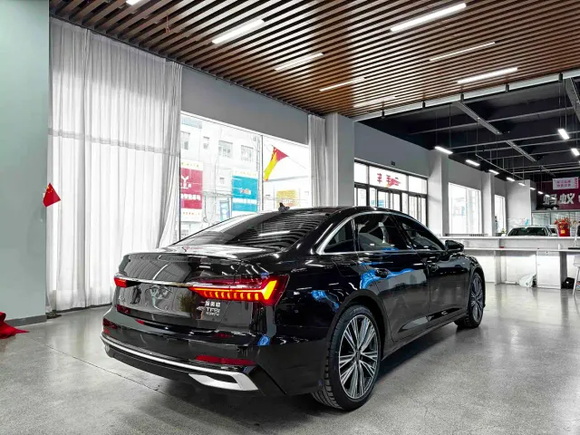 Audi A6L — Фото автомобиля 14