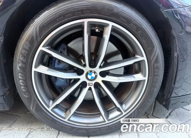 BMW 5 Series G30 — Фото автомобиля 5