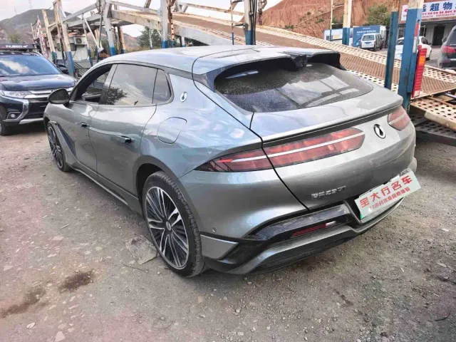Denza Z9GT — Фото автомобиля 5
