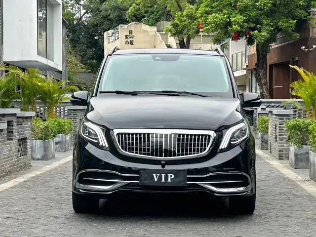 Mercedes-Benz V-Class — Фото автомобиля 2