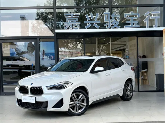 Фотография автомобиля — BMW X2
