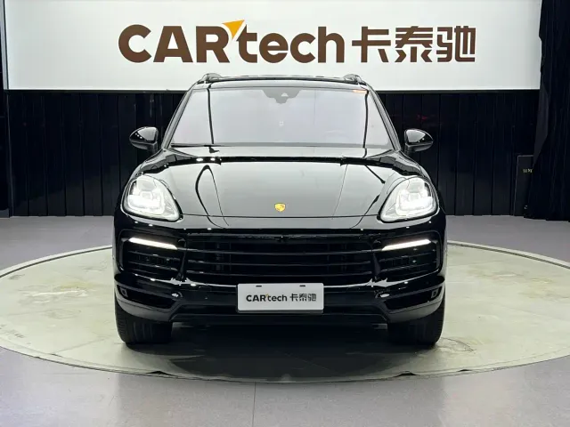 Porsche Cayenne — Фото автомобиля 3