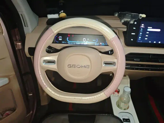 Geely Panda — Фото автомобиля 6