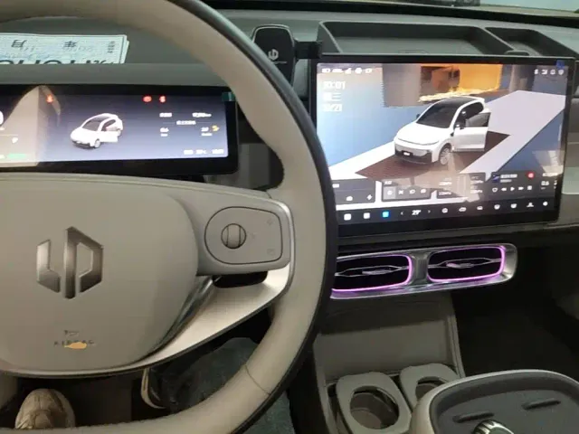 Leapmotor B10 — Фото автомобиля 9