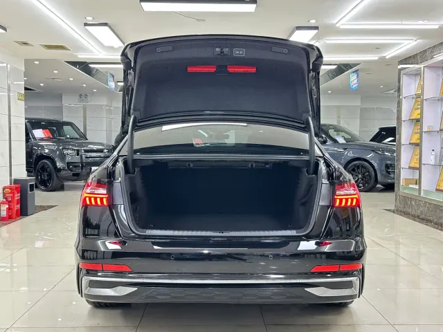 Audi A6L — Фото автомобиля 7