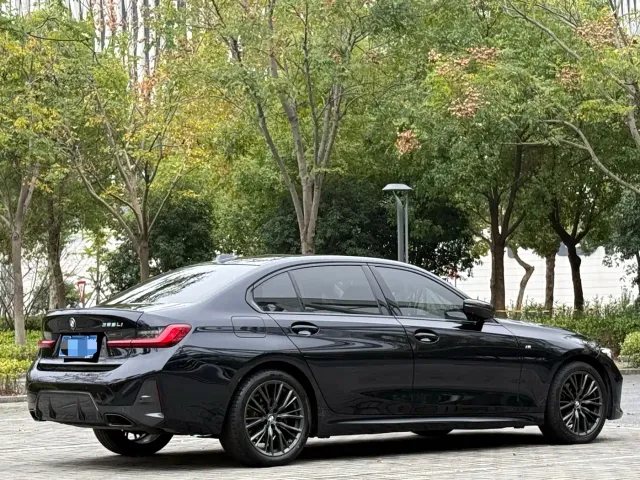 BMW 3 Series — Фото автомобиля 5