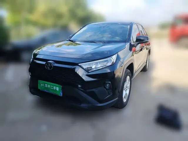 Фотография автомобиля — Toyota RAV4