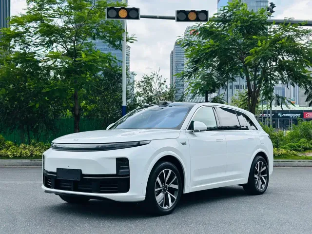 Фотография автомобиля — Li Auto L7