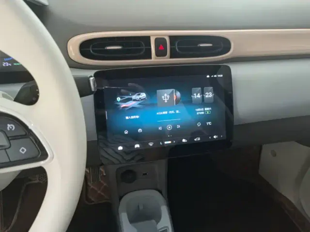 Leapmotor T03 — Фото автомобиля 12