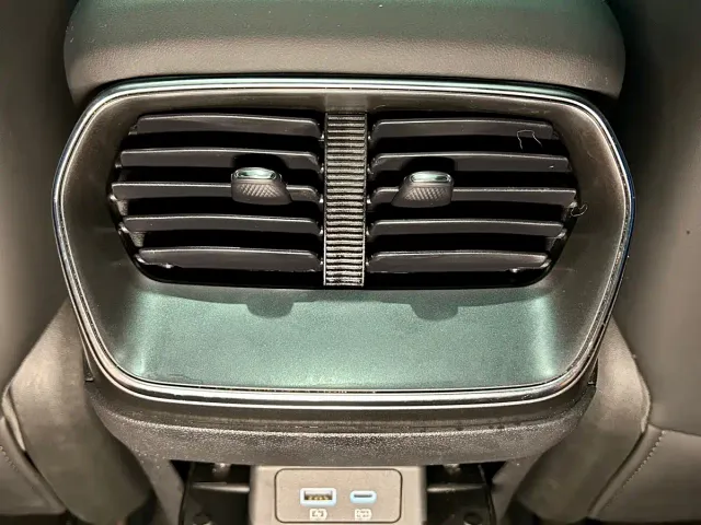 BYD Sealion 07 EV — Фото автомобиля 29