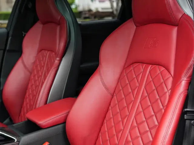 Audi S4 — Фото автомобиля 10