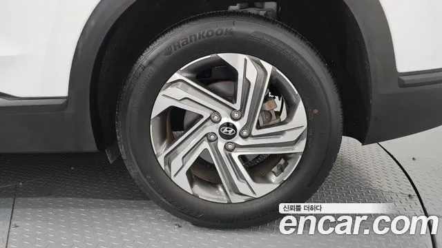 Hyundai Santafe Новый Santa Fe Бензин 2.5T 2WD — Фото автомобиля 19