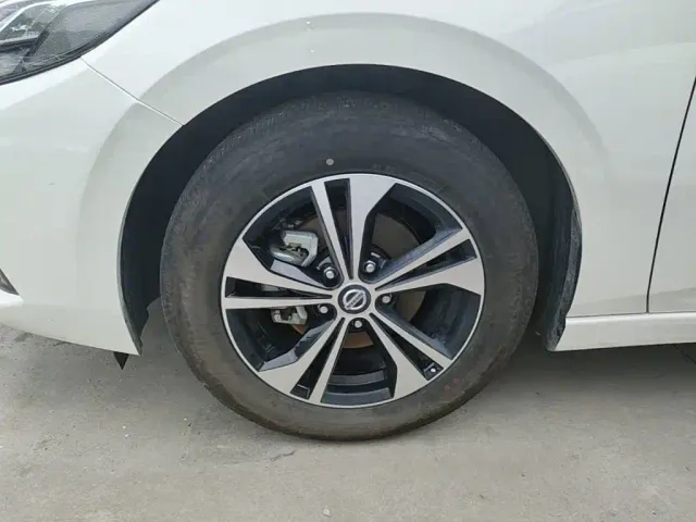 Nissan Sylphy — Фото автомобиля 22
