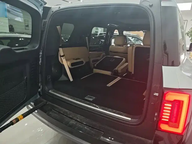 BYD FangChengBao Leopard 8 — Фото автомобиля 18
